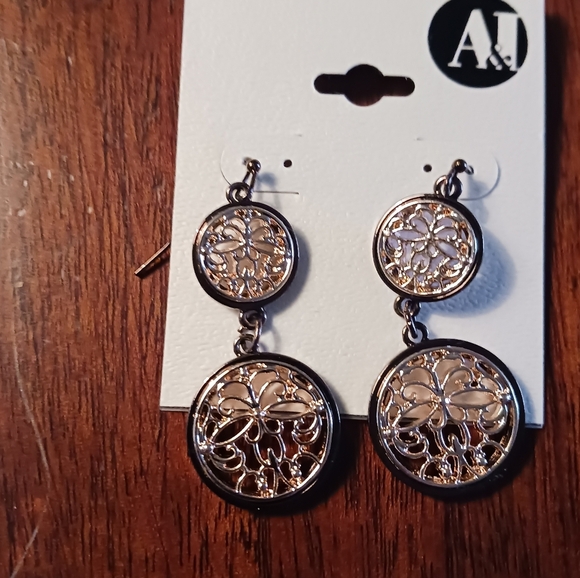 A&I Elegant Rose Gold and Hematite Dangle Earrings - Picture 2 of 3